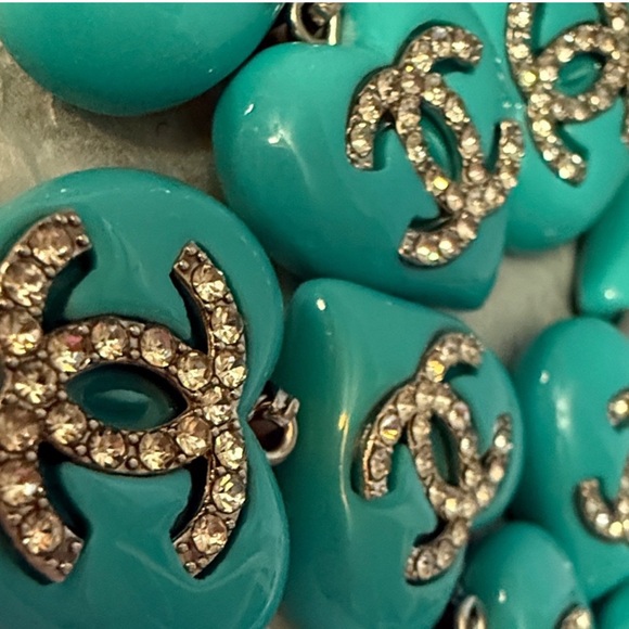 Tiffany Blue Turquoise Colored Heart Pendant with Silver Crystal Accents NWOT - Picture 2 of 4